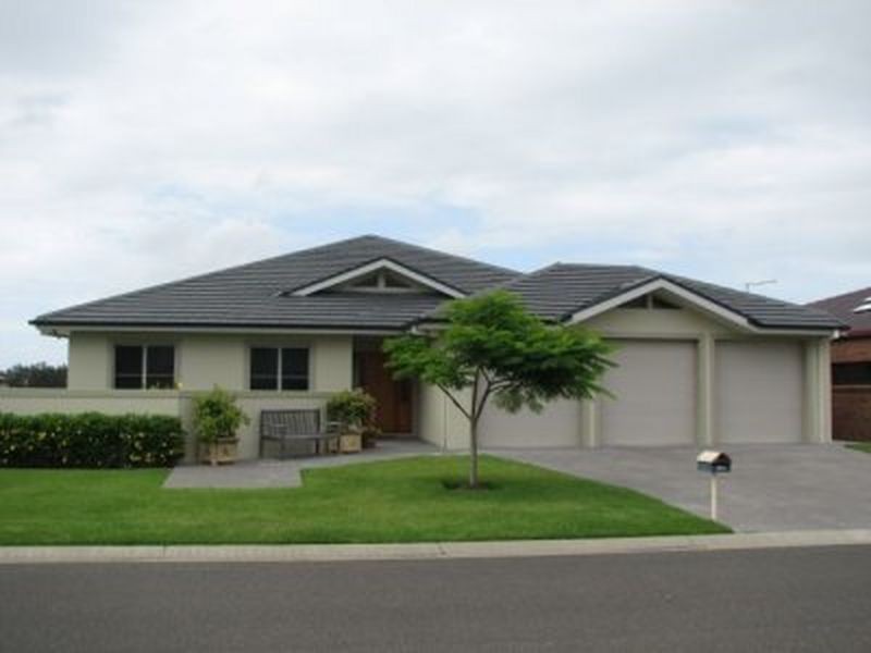 21 Barellan Avenue, Yamba NSW 2464