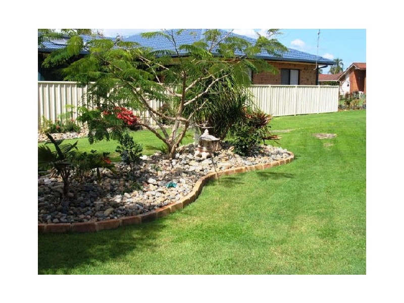 20 Binnacle Court, Yamba NSW 2464