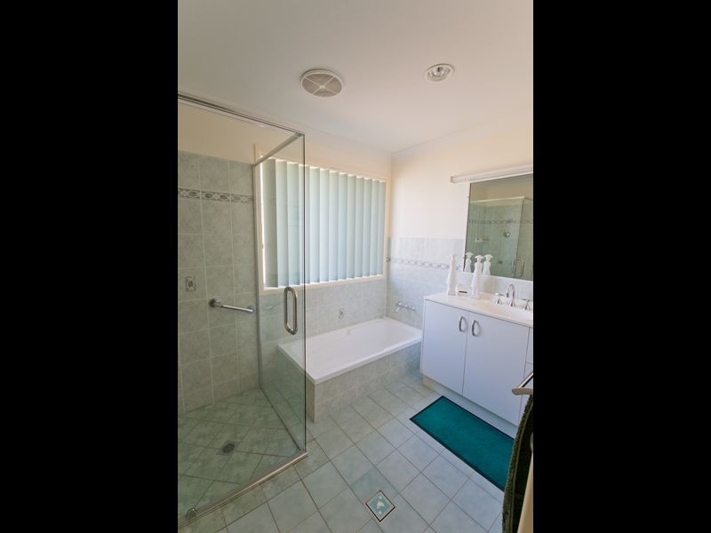 34 Melaleuca Drive, Yamba NSW 2464