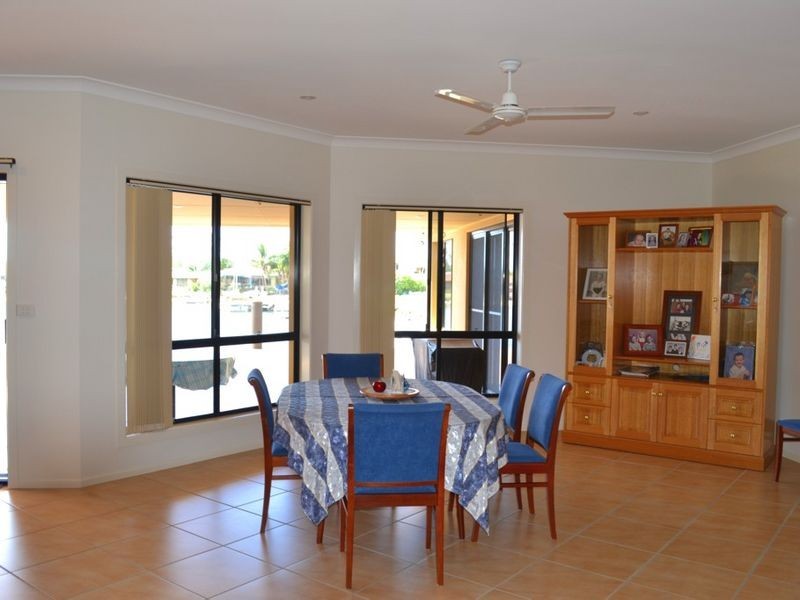 4 Acacia Circuit, Yamba NSW 2464