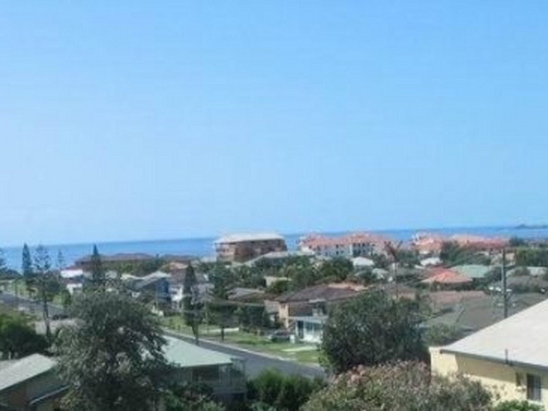 1/16 HENSONS LANE, Yamba NSW 2464