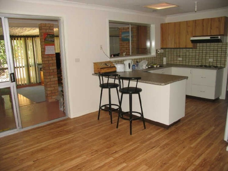2 Roseland Ave, Yamba NSW 2464