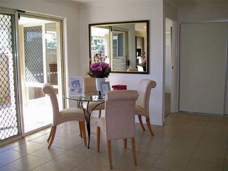 Somerset Place, Yamba NSW 2464