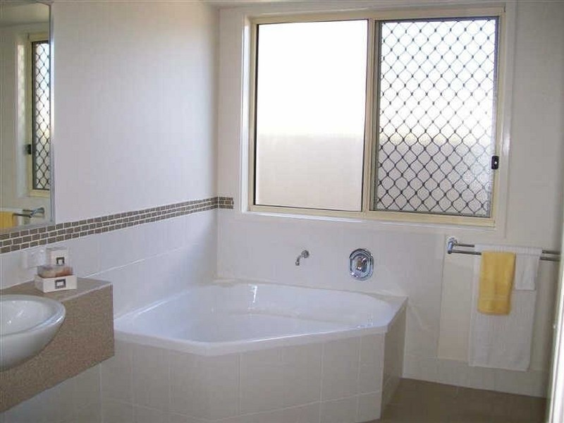 Somerset Place, Yamba NSW 2464