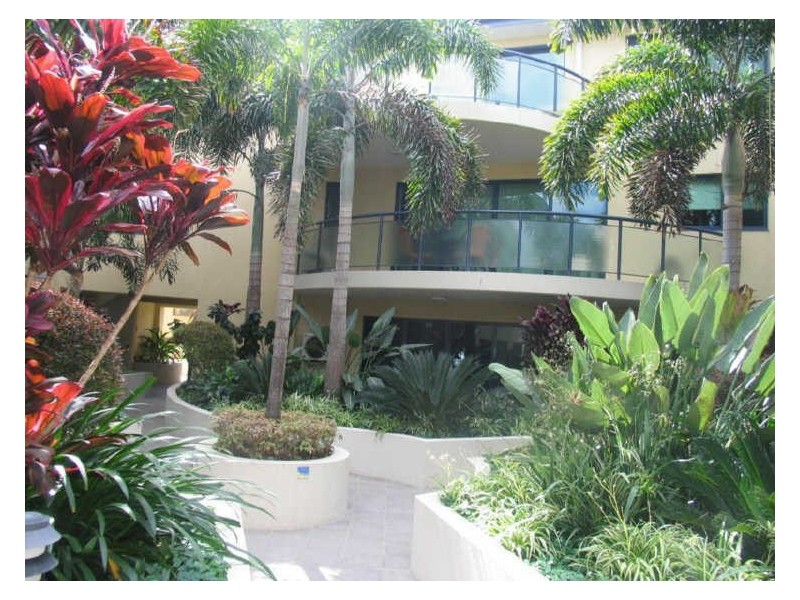 10/4 Queen Street, Yamba NSW 2464