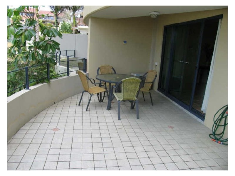 10/4 Queen Street, Yamba NSW 2464