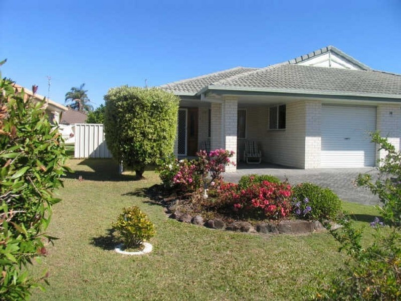 1/14 Kookaburra Court, Yamba NSW 2464