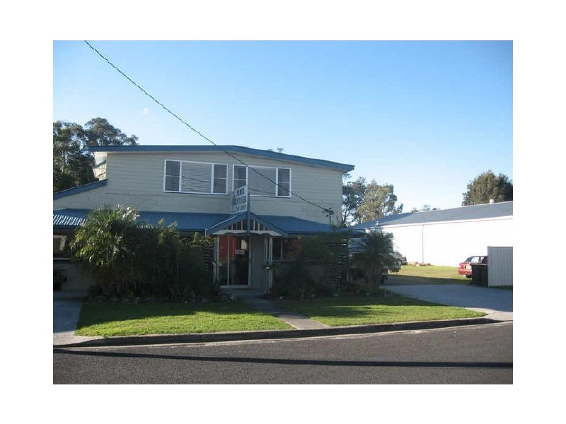 11 UKI STREET, Yamba NSW 2464