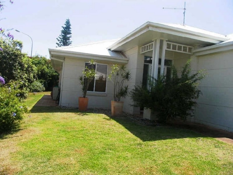 88 The Drive, Yamba NSW 2464