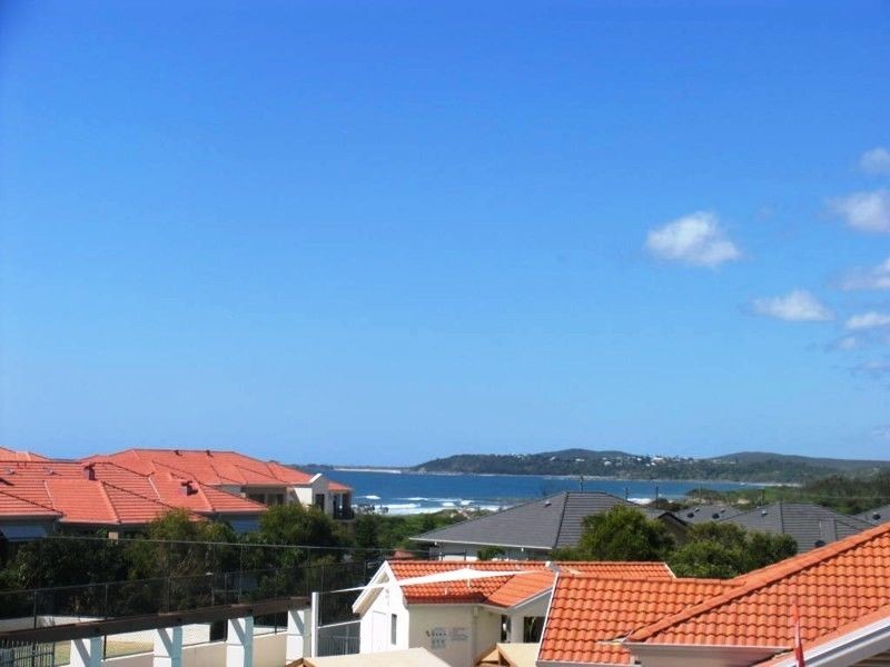 2/1-5 Beachside Way, Yamba NSW 2464