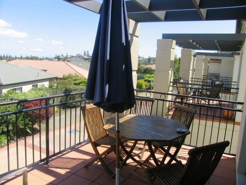 2/1-5 Beachside Way, Yamba NSW 2464