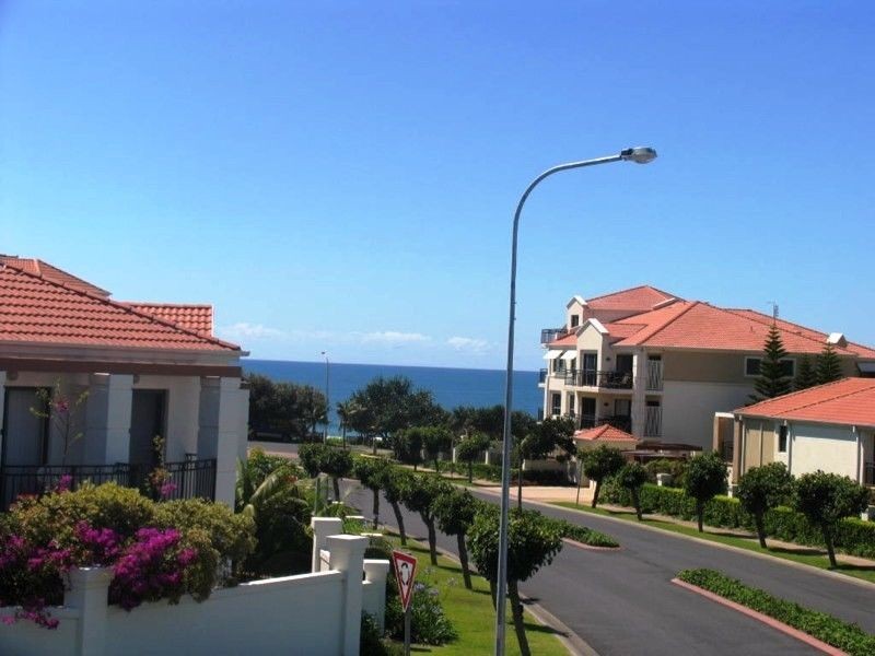 2/1-5 Beachside Way, Yamba NSW 2464