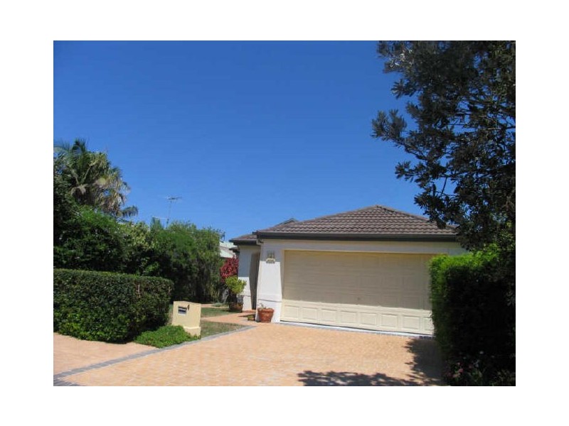 4 Nautilus Place, Yamba NSW 2464