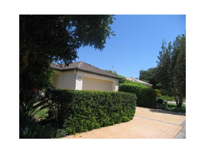 4 Nautilus Place, Yamba NSW 2464