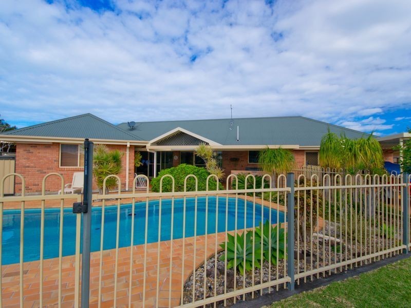 2 Barellan Avenue, Yamba NSW 2464