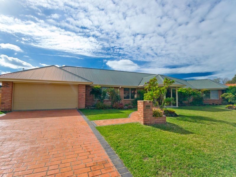 2 Barellan Avenue, Yamba NSW 2464