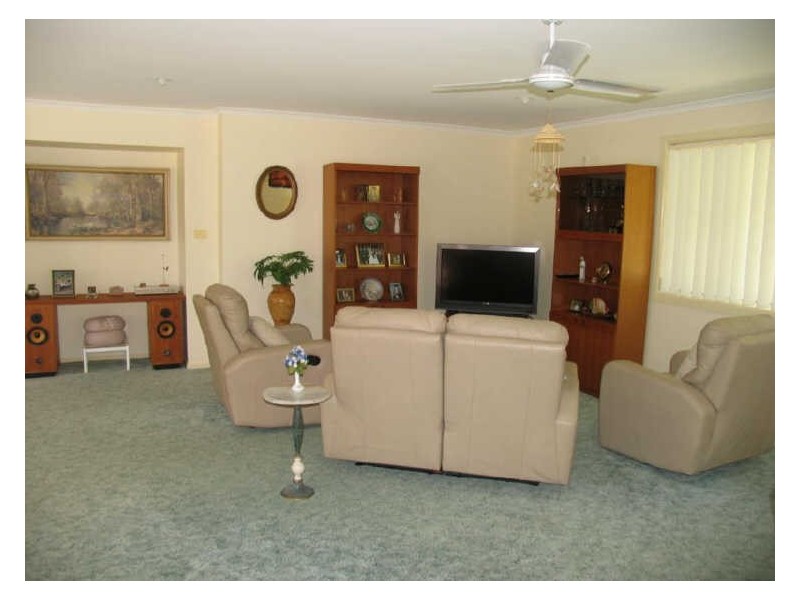 2/5 Edgewater Close, Yamba NSW 2464