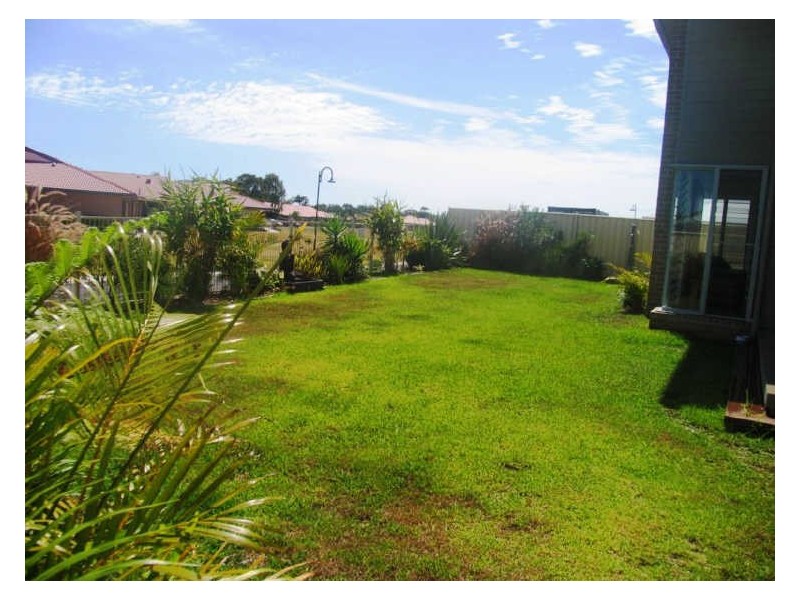 24 William Avenue, Yamba NSW 2464