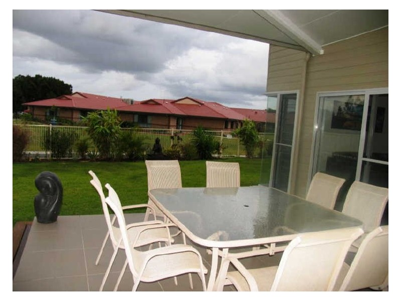 24 William Avenue, Yamba NSW 2464