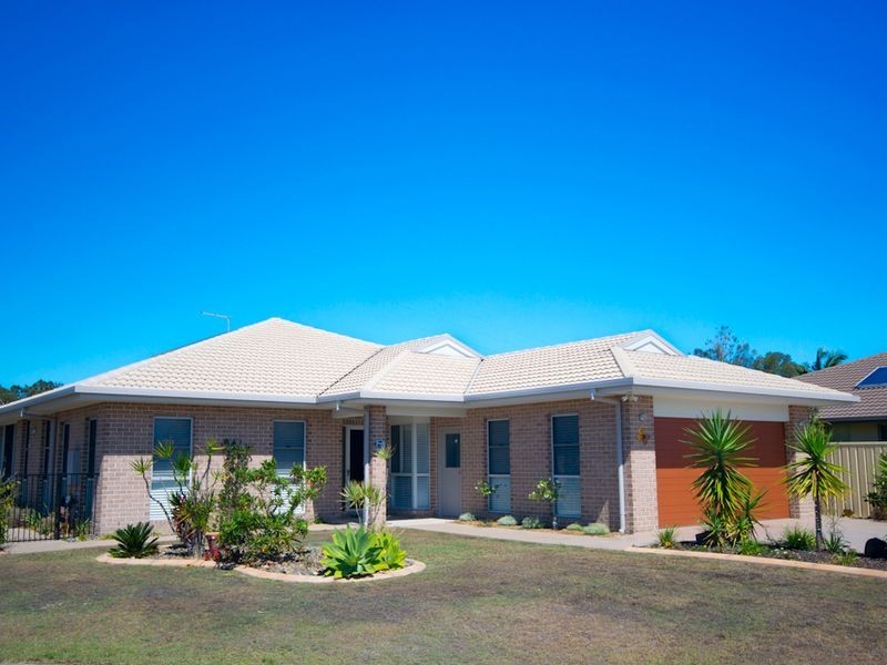 38 Bayview Drive, Yamba NSW 2464
