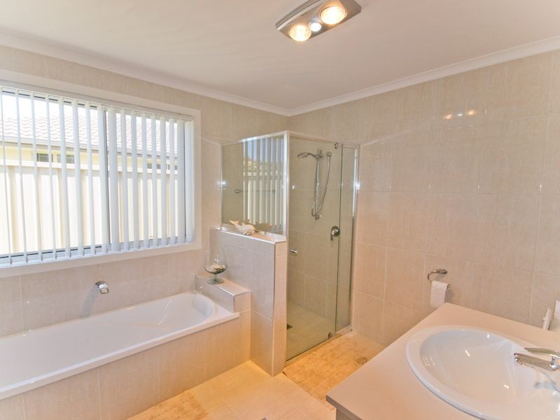 38 Bayview Drive, Yamba NSW 2464