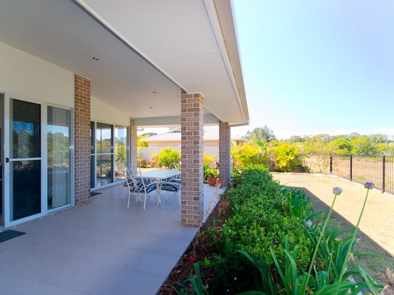 38 Bayview Drive, Yamba NSW 2464