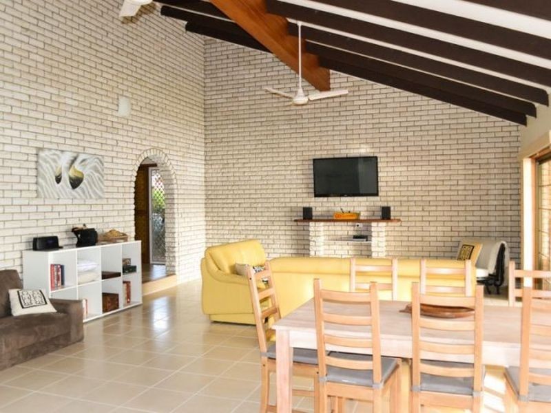 Sea Cubby/41 Melaleuca Drive, Yamba NSW 2464