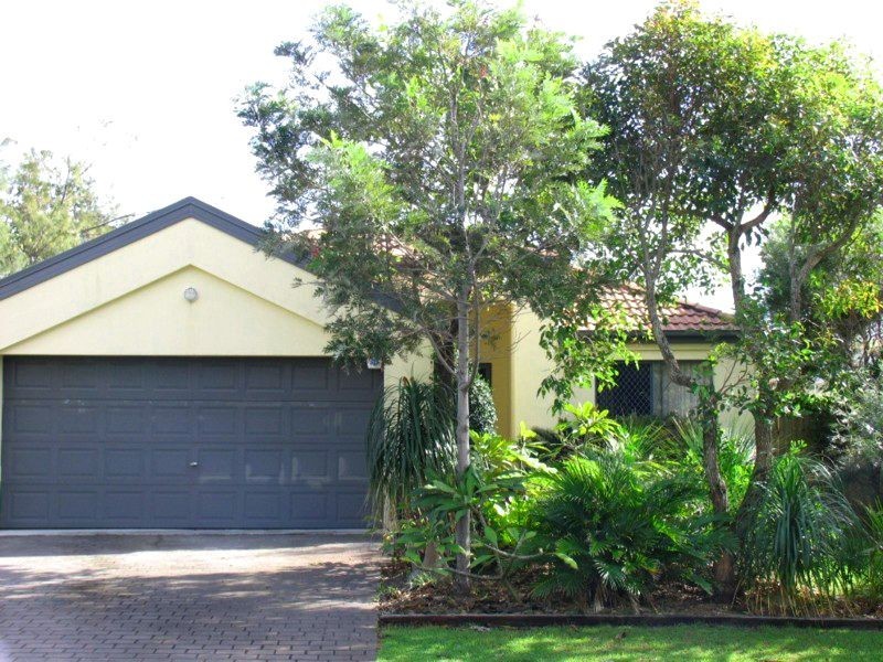 11 Beachside Way, Yamba NSW 2464