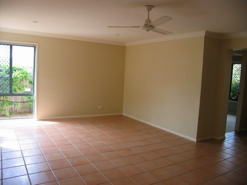 11 Beachside Way, Yamba NSW 2464