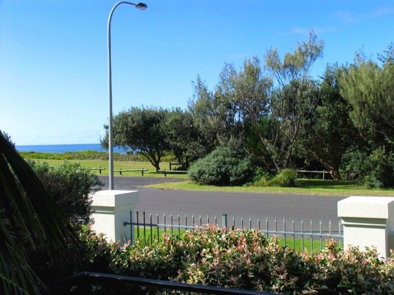 1/19-21 Pacific Parade, Yamba NSW 2464