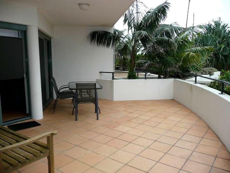 2-3/19-21 Pacific Parade, Yamba NSW 2464