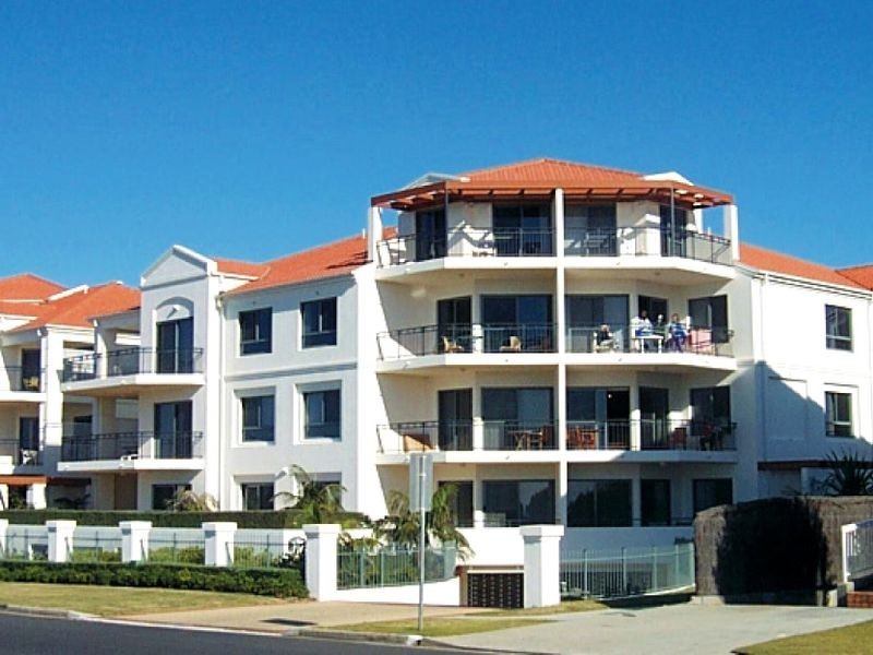 2-3/19-21 Pacific Parade, Yamba NSW 2464