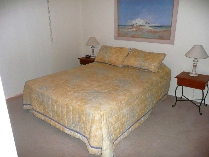 2-3/19-21 Pacific Parade, Yamba NSW 2464