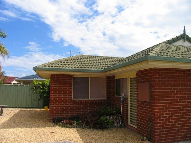 2/6 Daring Close, Yamba NSW 2464