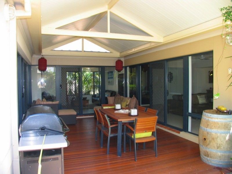 35 Oceania Court, Yamba NSW 2464