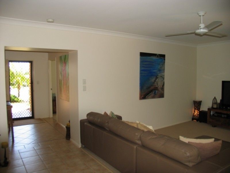 35 Oceania Court, Yamba NSW 2464
