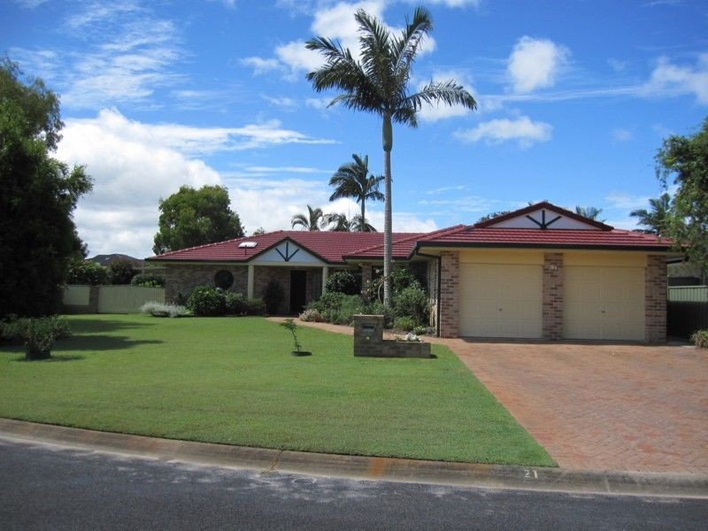 21 Palm Terrace, Yamba NSW 2464