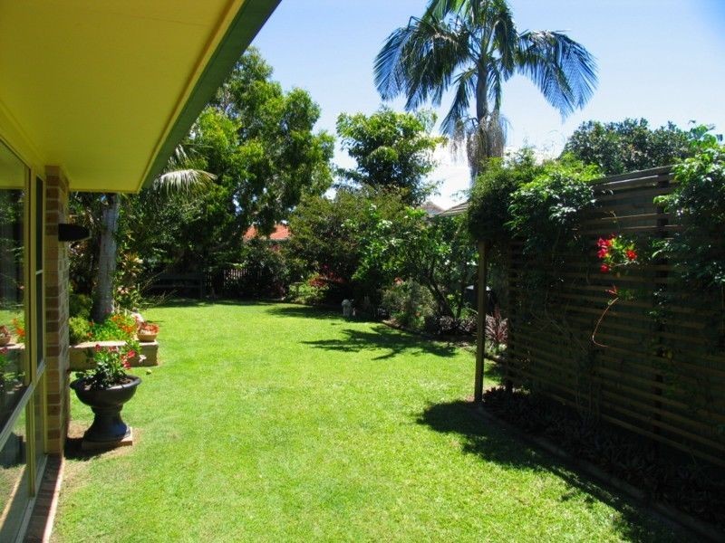 21 Palm Terrace, Yamba NSW 2464