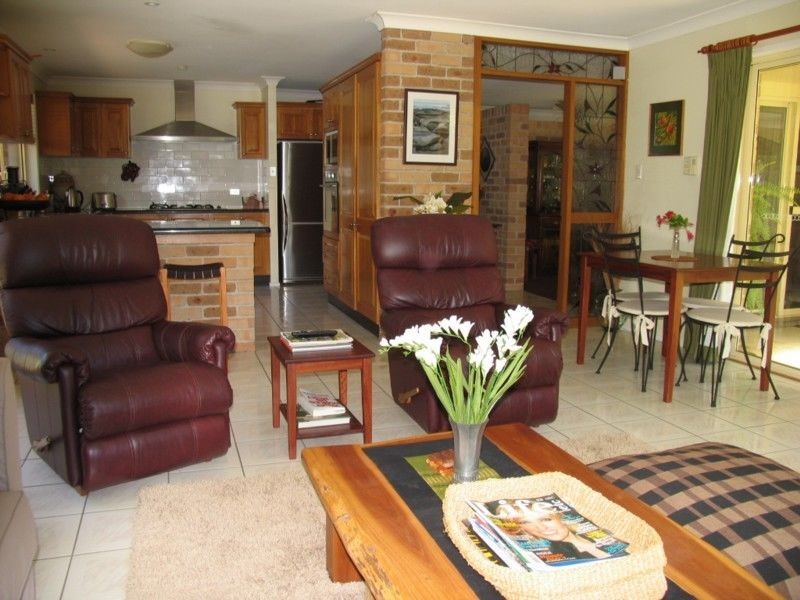 21 Palm Terrace, Yamba NSW 2464