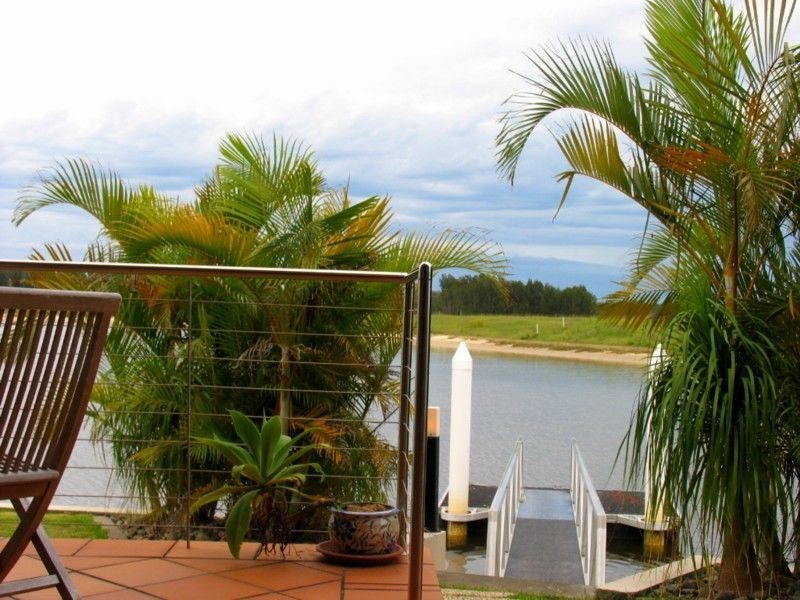 27a Barellan Avenue, Yamba NSW 2464