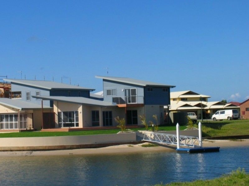 27a Barellan Avenue, Yamba NSW 2464