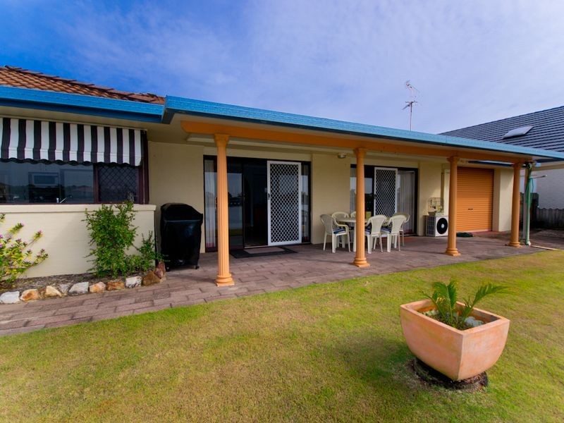 18 Acacia Circuit, Yamba NSW 2464