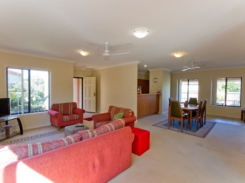 32 Oceania Court, Yamba NSW 2464