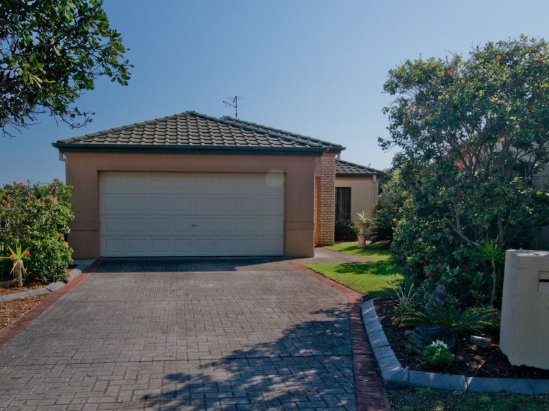 32 Oceania Court, Yamba NSW 2464
