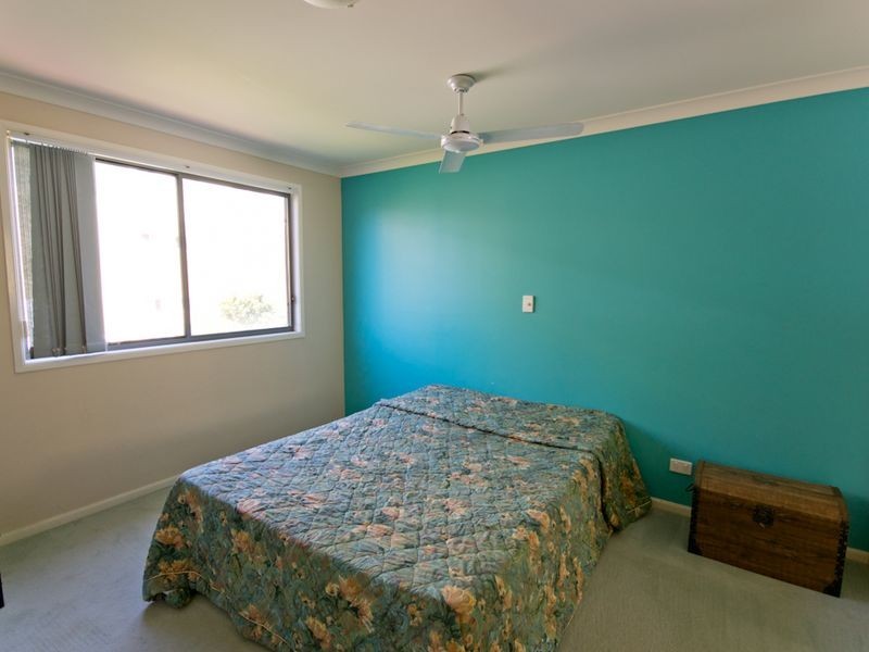 Catalina 2/8 Beachside Way, Yamba NSW 2464