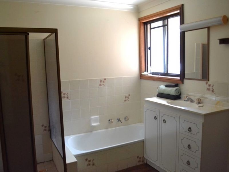 175 Lakes Boulevarde, Wooloweyah NSW 2464