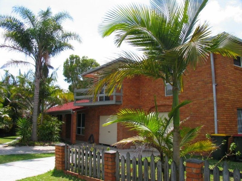 2 Banksia Place, Yamba NSW 2464