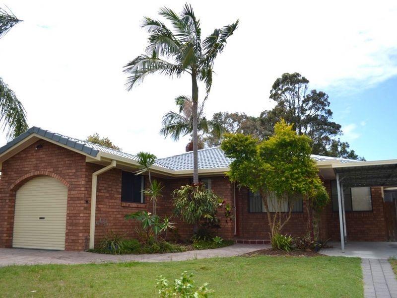 5 Melia Place, Yamba NSW 2464