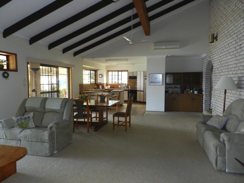 41 Melaleuca Drive, Yamba NSW 2464