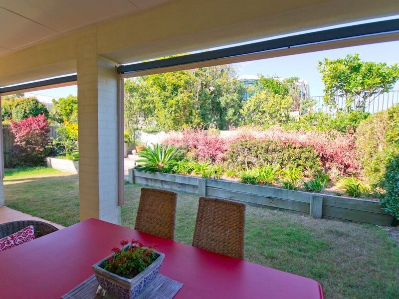 17 The Parkway, Yamba NSW 2464